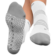 Targeted Compression Sock with Cushioning In 4 Sizes - White & Gray, 1 Pair
